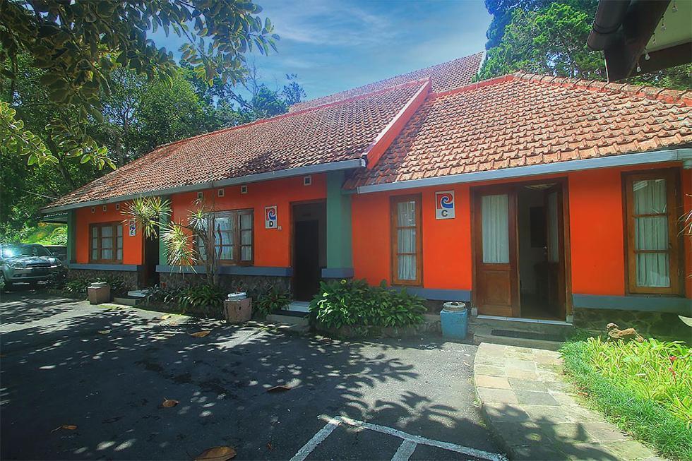 Hotel Villa Rawa Pening Pratama By Aparian Desa Desa Bandungan Exteriör bild