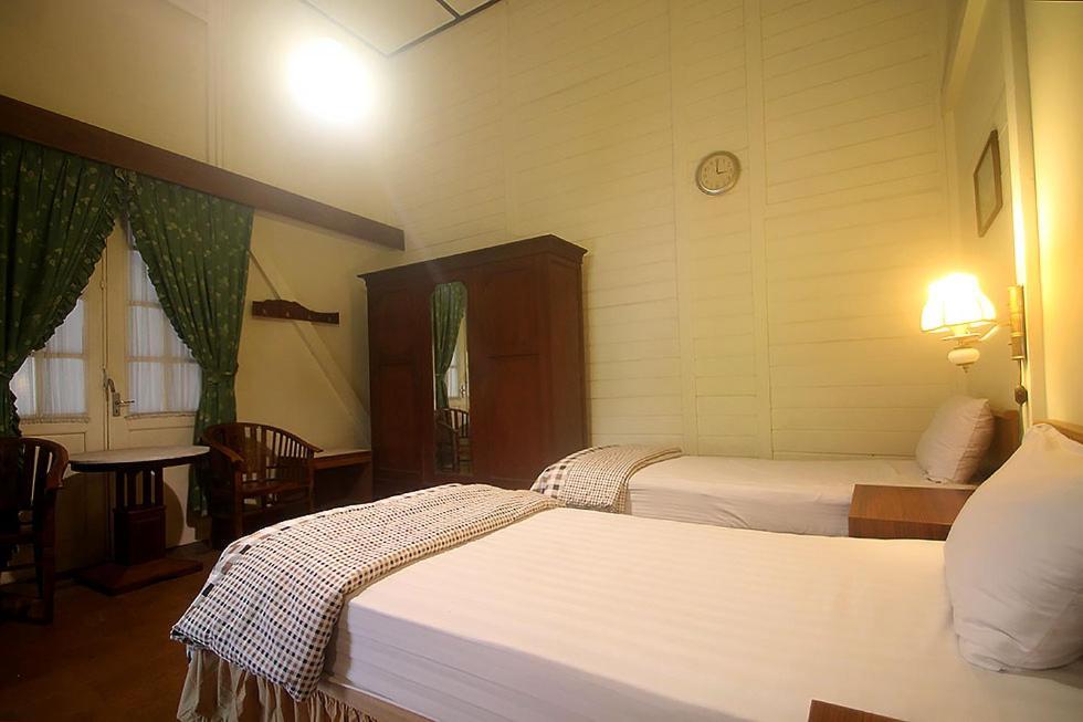 Hotel Villa Rawa Pening Pratama By Aparian Desa Desa Bandungan Exteriör bild